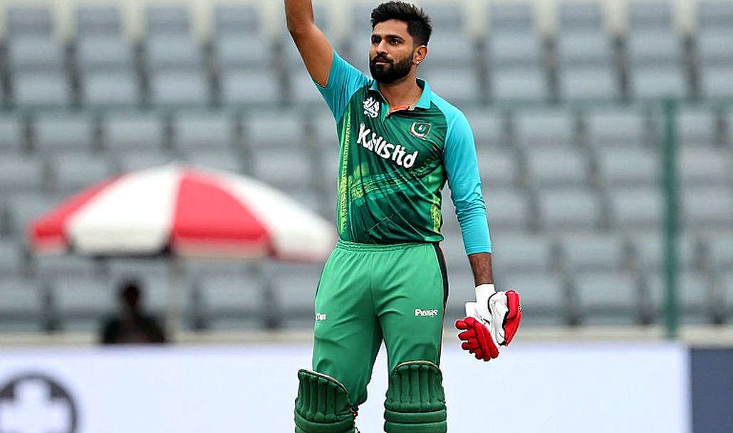২৮৭ বনাম ১১৯: একই গ্রীষ্মে দুই রকম ক্রিকেট, আর যে পাঠটা স্কোরবোর্ড কখনো দেখায় না